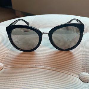 Coach Sunglasses 😎